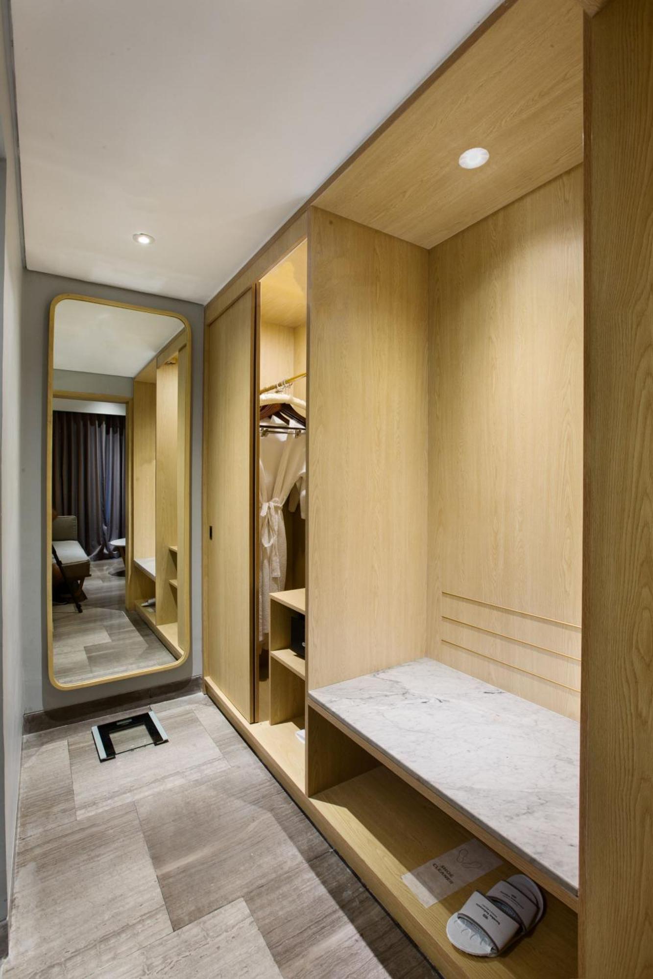 Hotel Santika Гарут Екстериор снимка