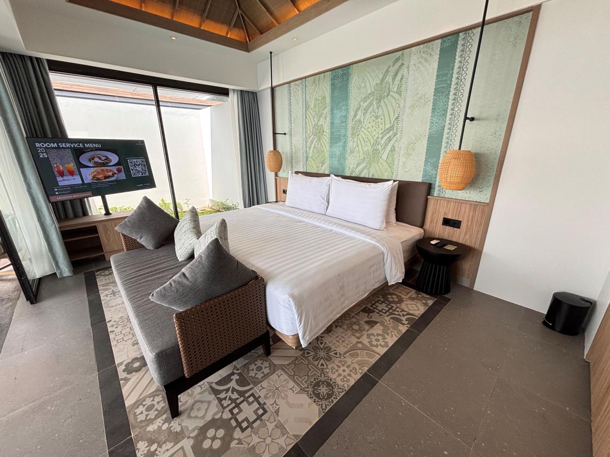 Hotel Santika Гарут Екстериор снимка
