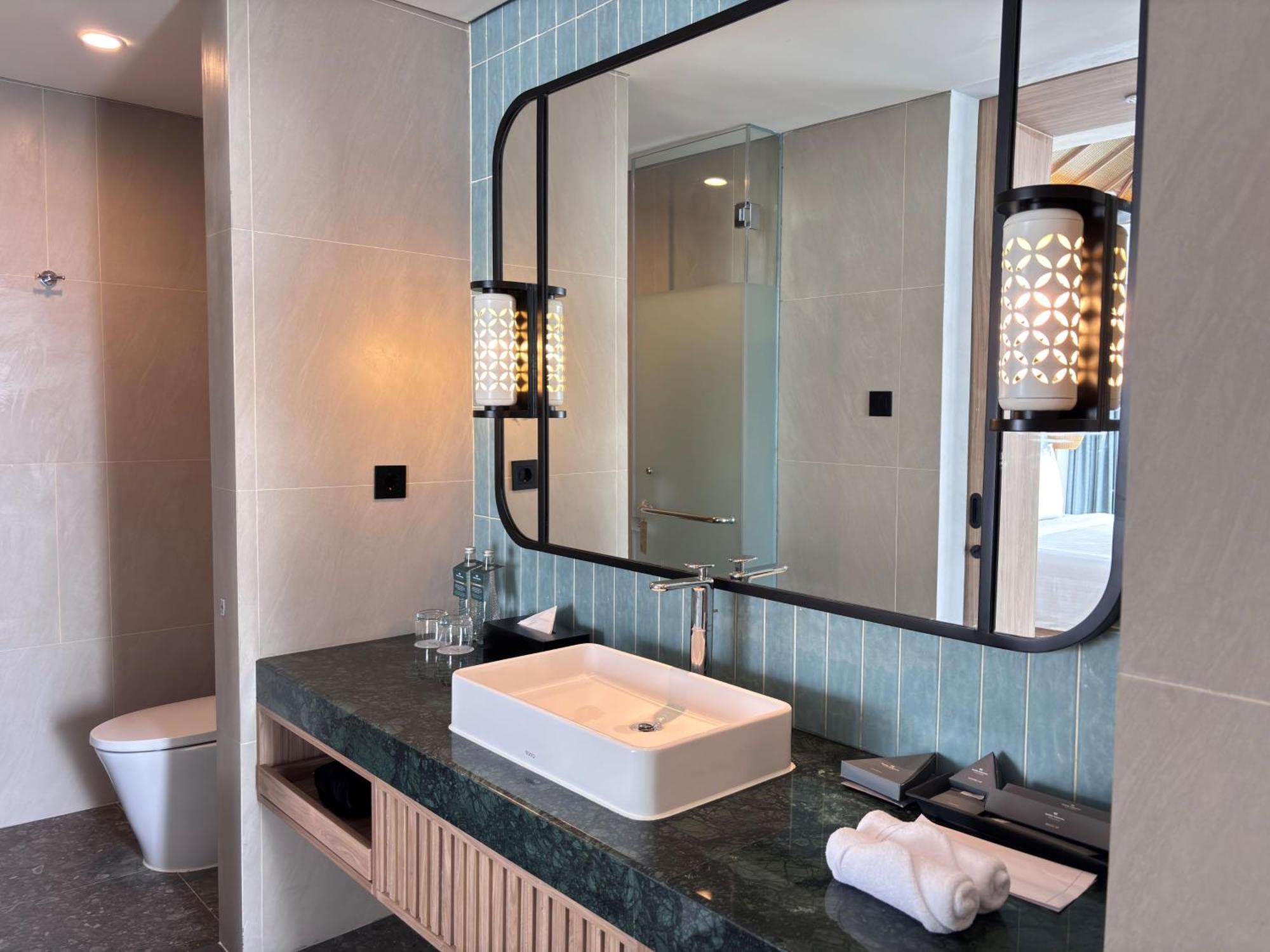 Hotel Santika Гарут Екстериор снимка