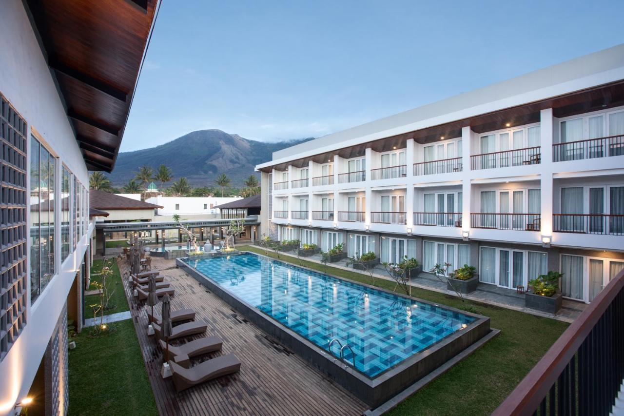 Hotel Santika Гарут Екстериор снимка