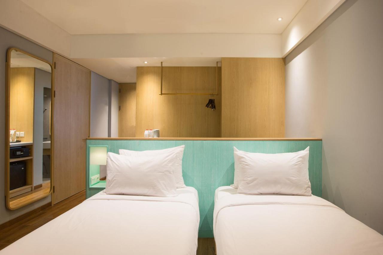 Hotel Santika Гарут Екстериор снимка