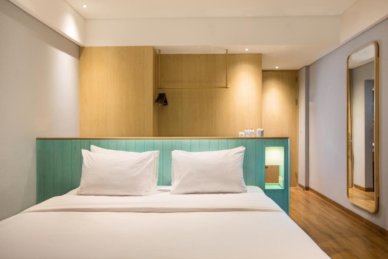 Hotel Santika Гарут Екстериор снимка